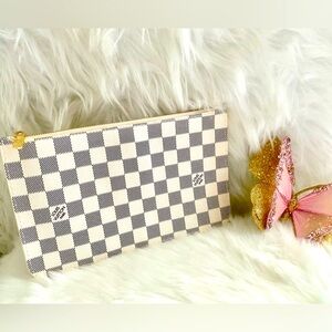 ✨LOUIS VUITTON✨LV Damier Azur Ebene Neverfull Pochette Clutch/Wristlet